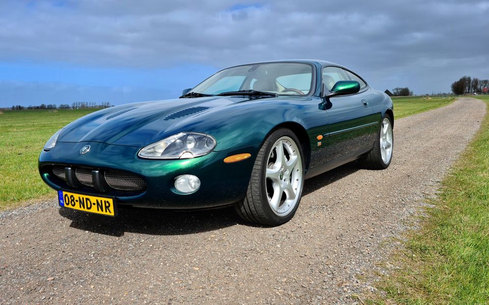 Jaguar XKR X100